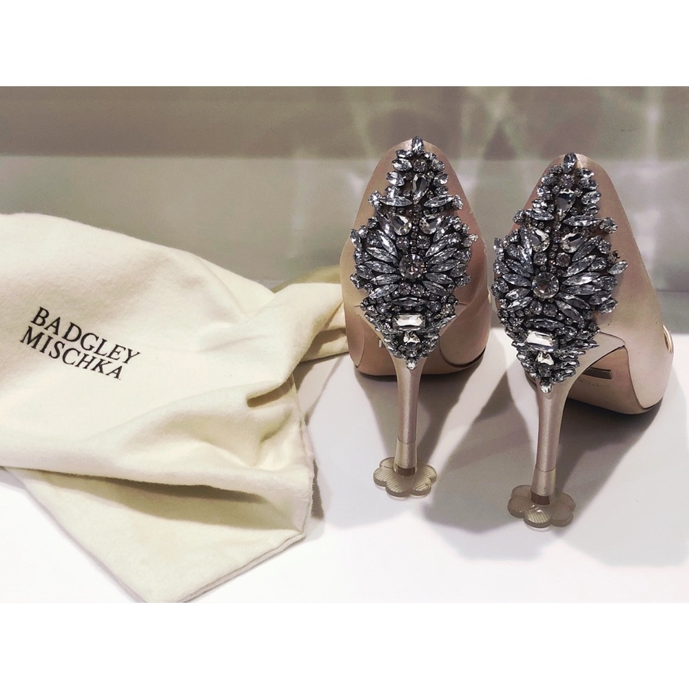 badgley mischka heels